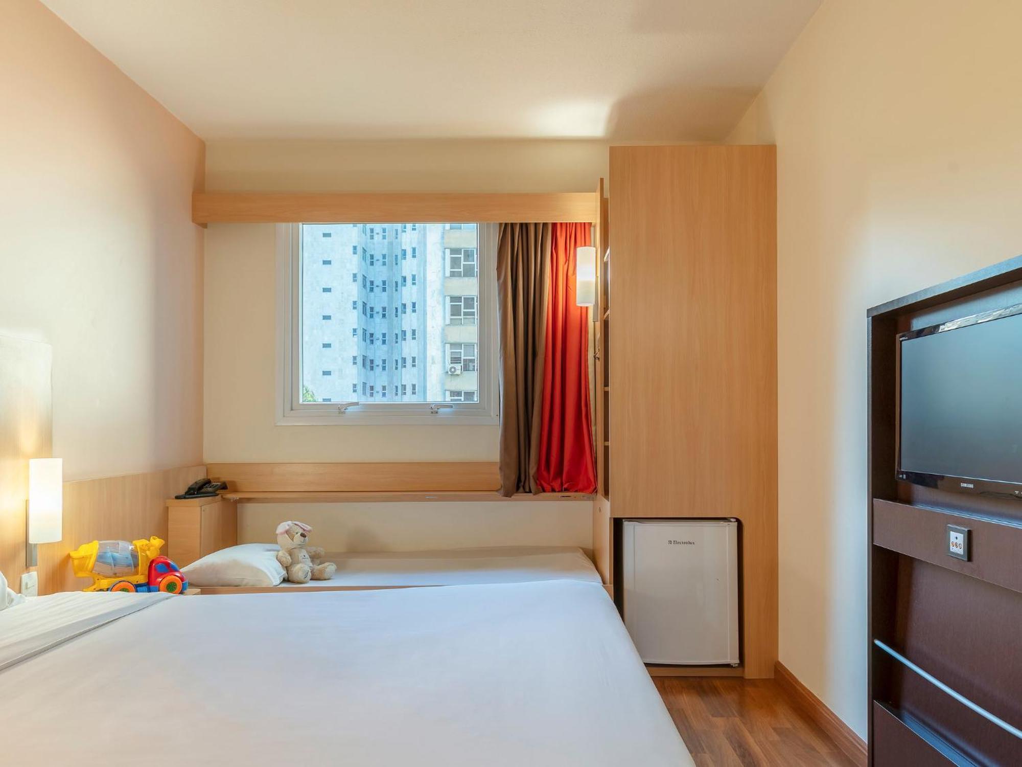 Ibis Bh Afonso Pena Savassi Hotel Belo Horizonte Exterior photo