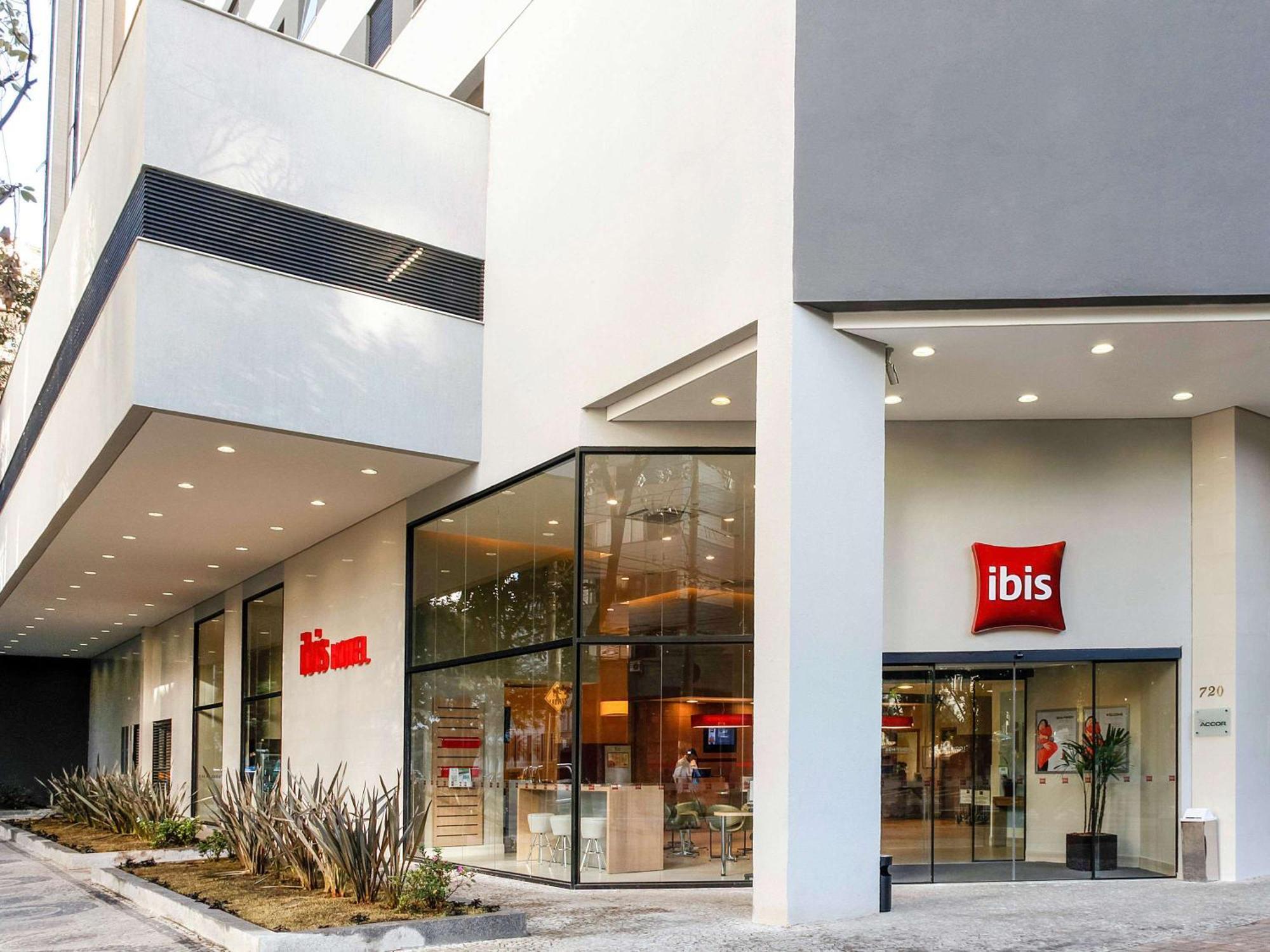 Ibis Bh Afonso Pena Savassi Hotel Belo Horizonte Exterior photo